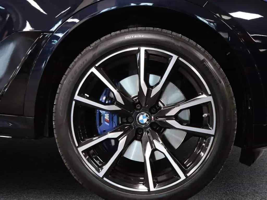 BMW X7 xDrive40d Parking Assistant Plus, Driving Ass 06/2022-photo-3