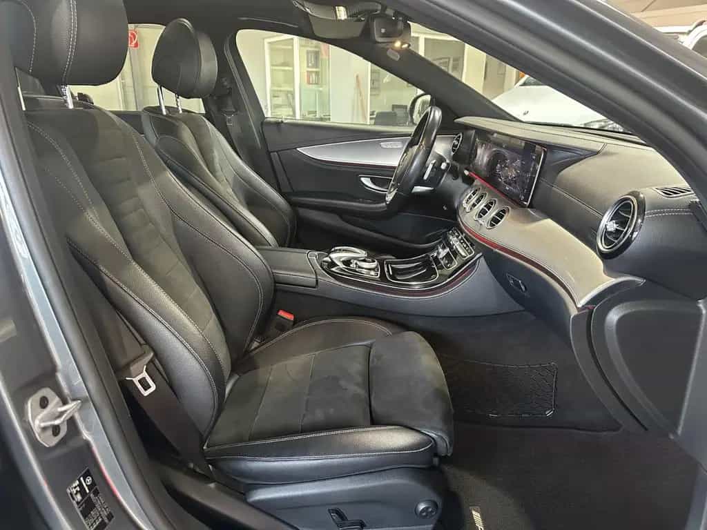 Mercedes-Benz E-Class 300 d Limousine AMG Line|360°|Pano|Multibeam 11/2018-photo-15