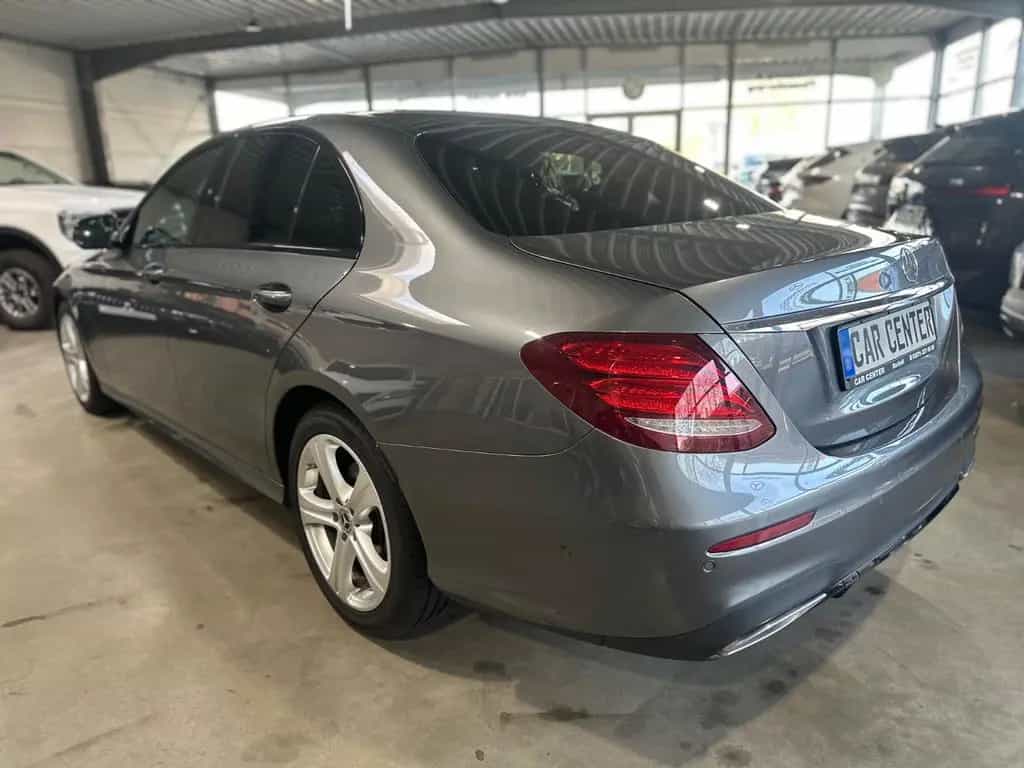 Mercedes-Benz E-Class 300 d Limousine AMG Line|360°|Pano|Multibeam 11/2018-photo-4