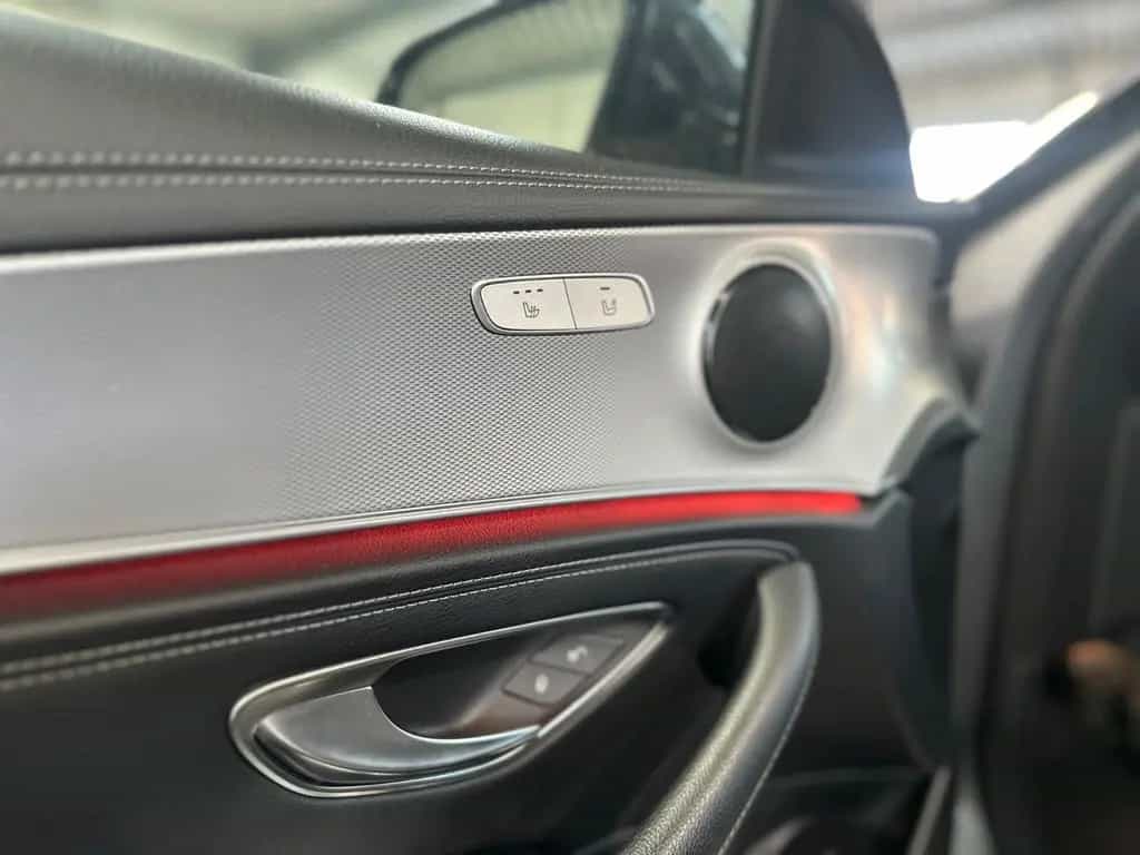Mercedes-Benz E-Class 300 d Limousine AMG Line|360°|Pano|Multibeam 11/2018-photo-8