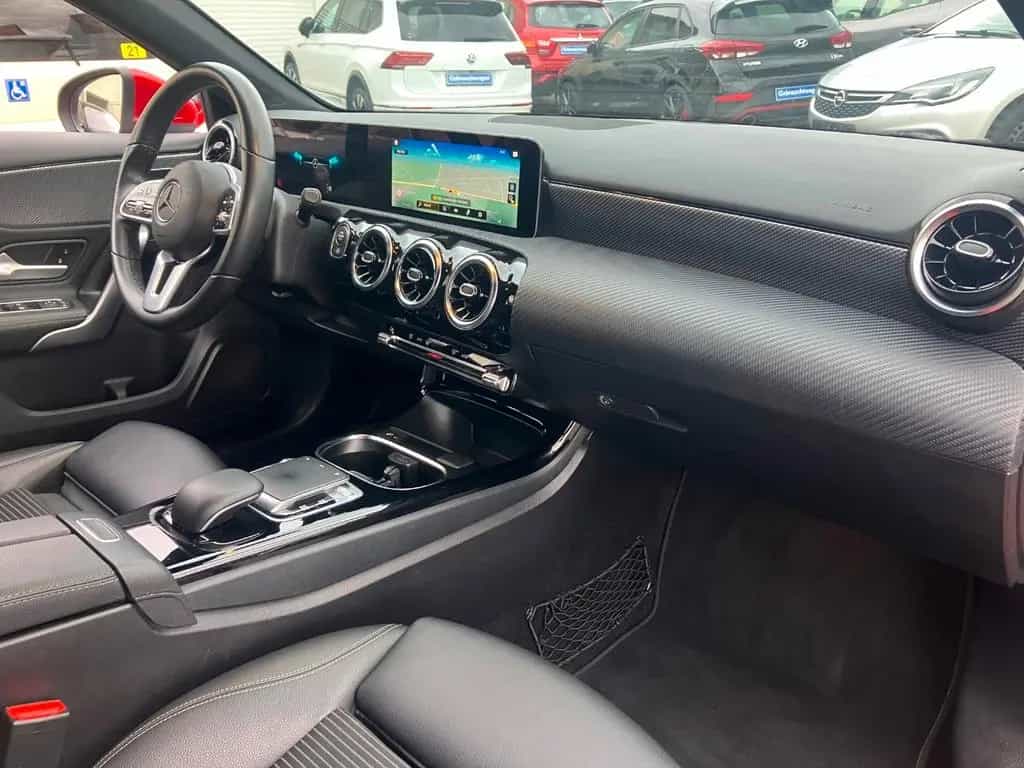 Mercedes-Benz A-Class 220 7G-DCT MBUX Urban Progressive 10/2018-photo-12