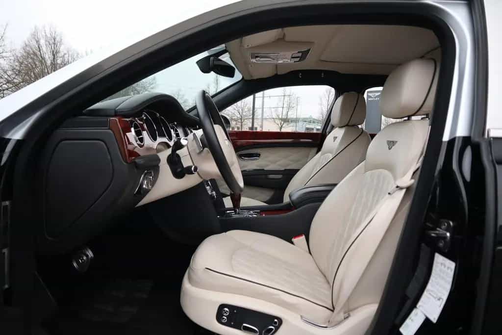 Bentley Mulsanne *Duo Tone*Glasdach*Diamond Quilting* 07/2017-photo-13