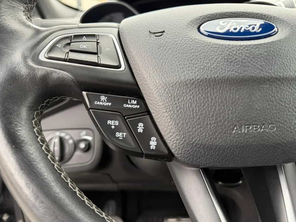 Ford Kuga 2.0TDCi ST-Line/2. Hd/HUneu/4WD/XEN/NAV/AT 09/2017-photo-13