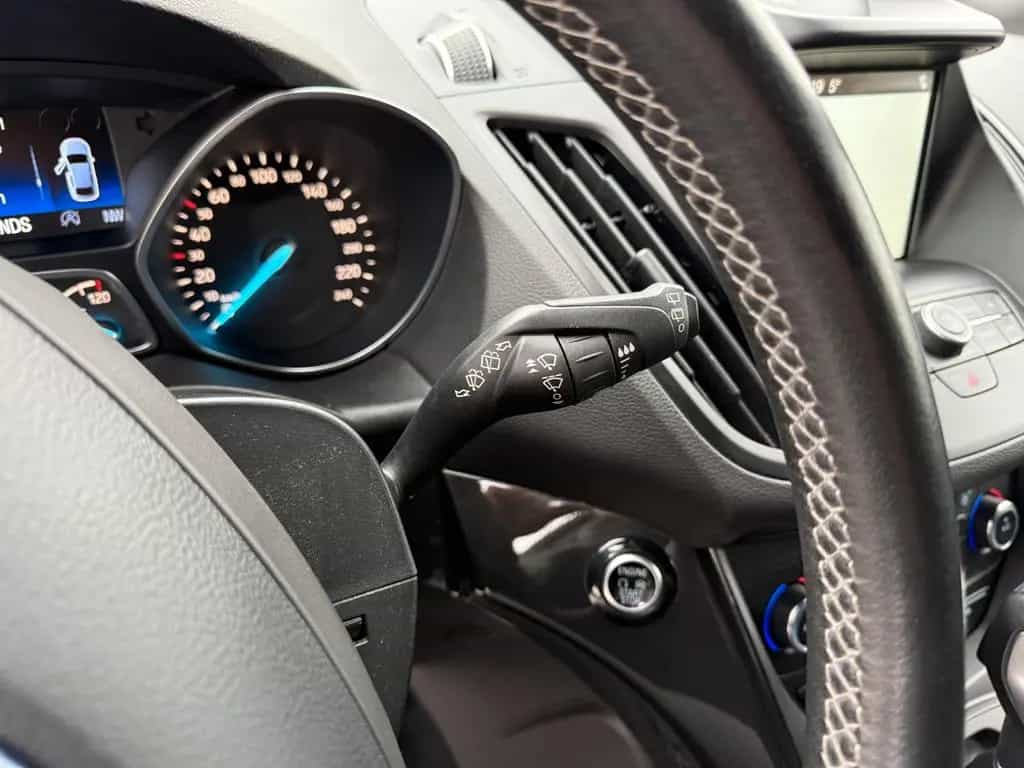 Ford Kuga 2.0TDCi ST-Line/2. Hd/HUneu/4WD/XEN/NAV/AT 09/2017-photo-15