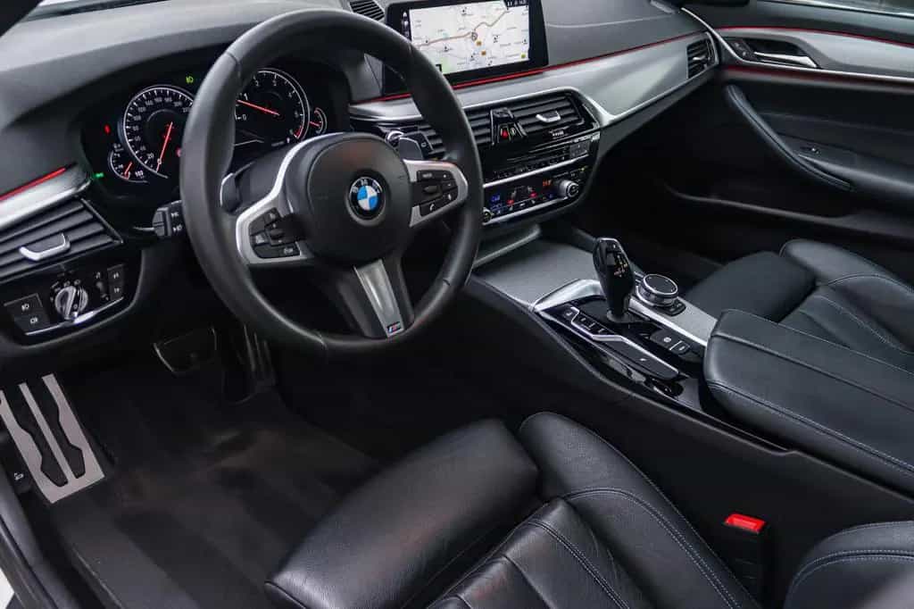 BMW 5 Series 540d xDrive M-PAKET*LEDER*LED*PANO*KAMERA*AHK* 04/2018-photo-10