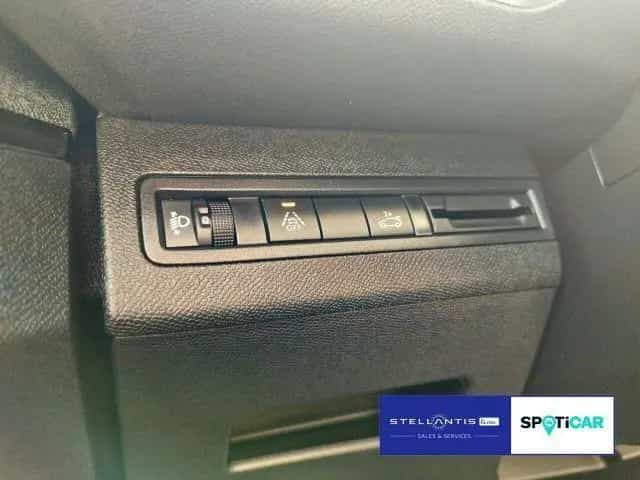 Peugeot 3008 Allure Pack PureTech 130 3008 1.2 PureTech 10/2023-photo-16