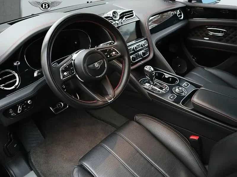 Bentley Bentayga V8 First Edition *NAIM*Blackline* 08/2020-photo-10