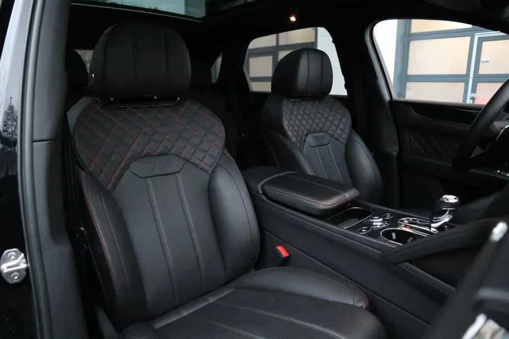 Bentley Bentayga V8 First Edition *NAIM*Blackline* 08/2020-photo-25