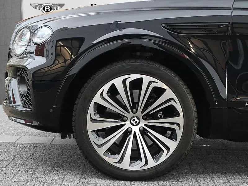 Bentley Bentayga V8 First Edition *NAIM*Blackline* 08/2020-photo-3