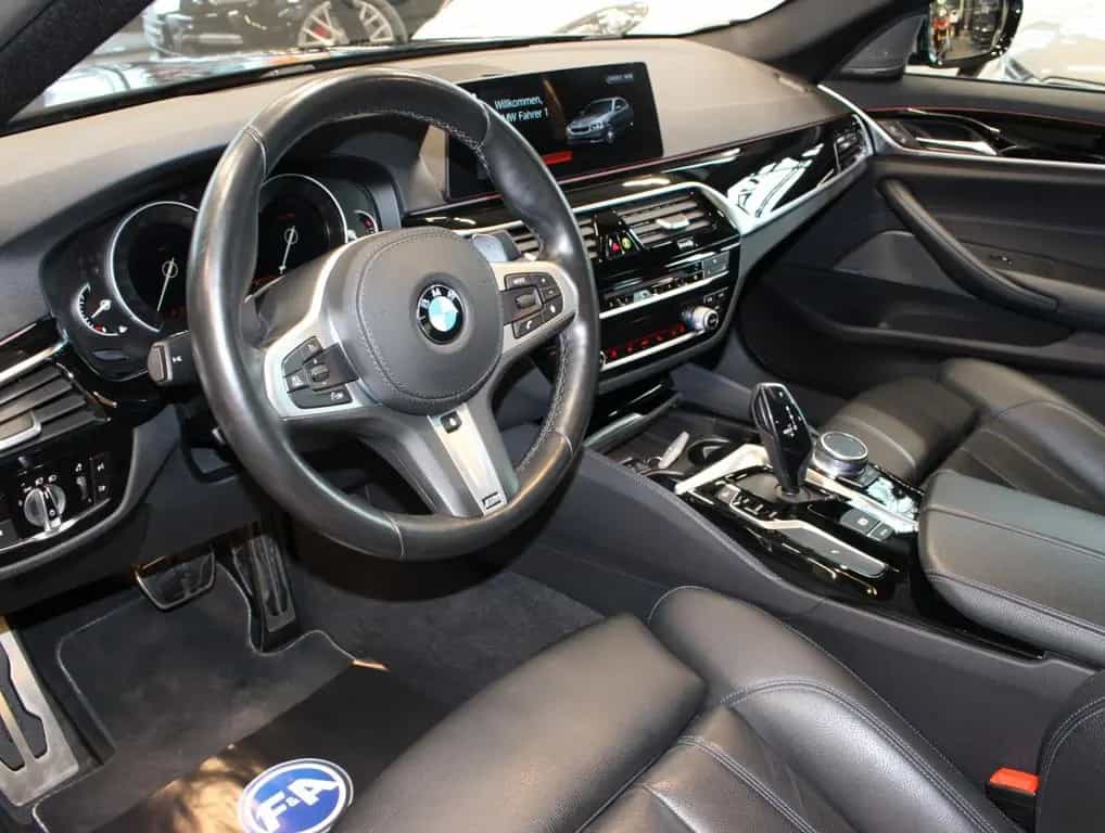 BMW M550 xDrive Kamera*Standhzg.*LED*H&K*Keyless 07/2018-photo-14