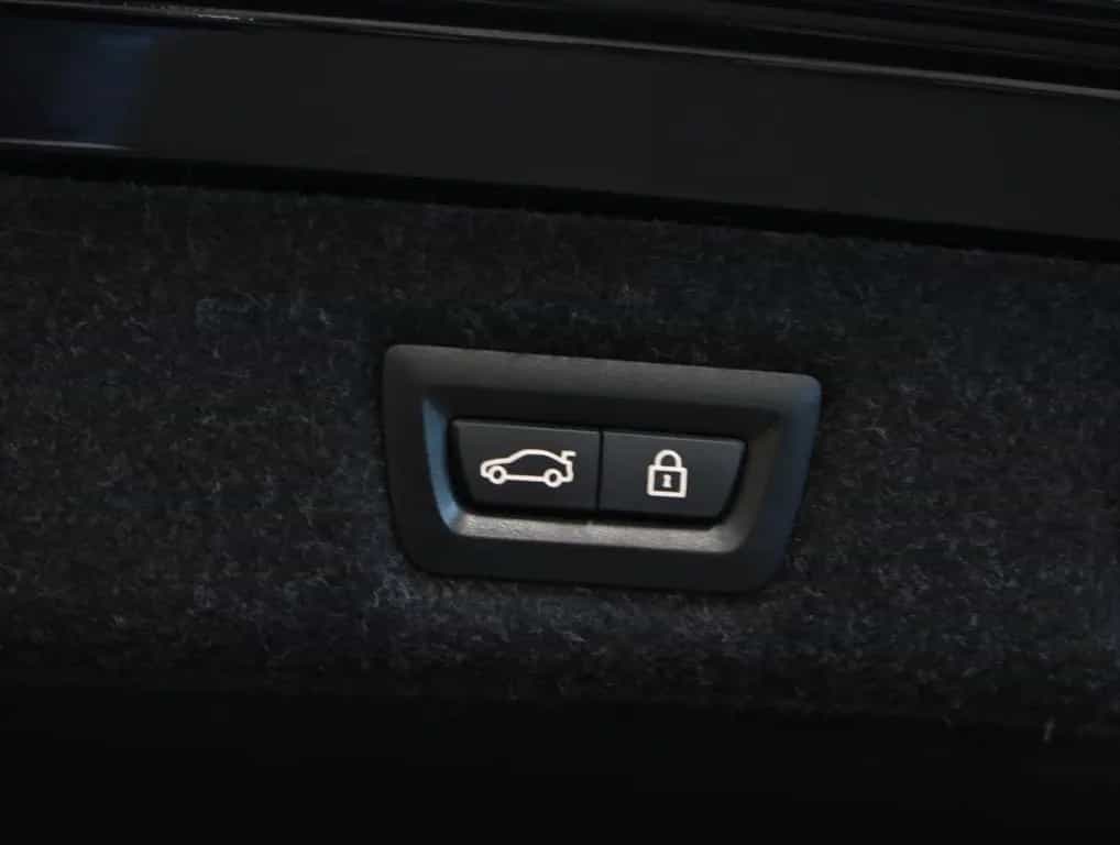 BMW M550 xDrive Kamera*Standhzg.*LED*H&K*Keyless 07/2018-photo-7