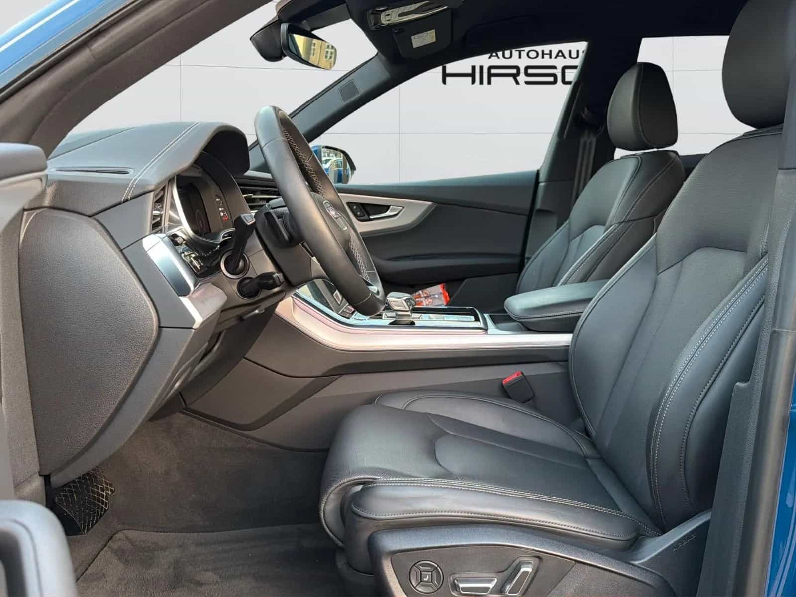 Audi Q8 01/2025-photo-6