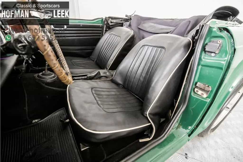 Triumph TR4 02/1966-photo-13