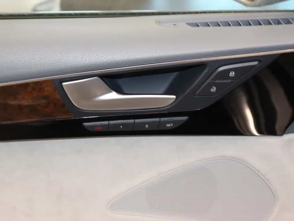 Audi A8 4.0 TFSI tiptronic quattro*1.Hand Matrix-LED 07/2014-photo-15