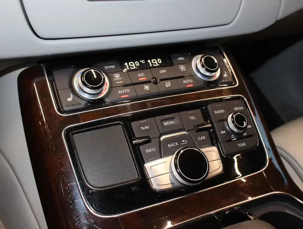 Audi A8 4.0 TFSI tiptronic quattro*1.Hand Matrix-LED 07/2014-photo-18