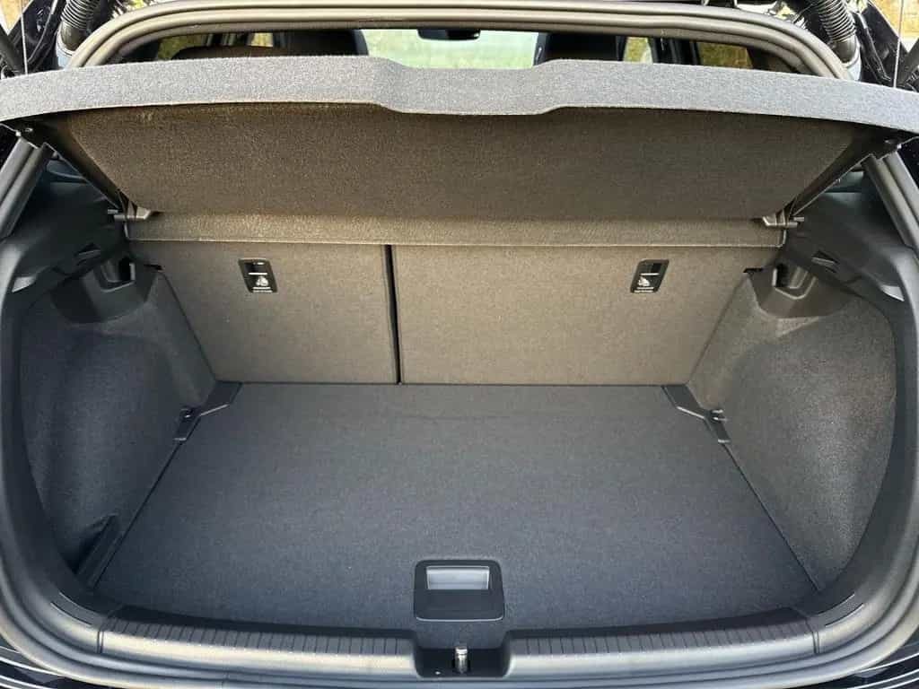 Volkswagen Polo R-Line 1.0 TSI DSG, PANO, RFK 11/2025-photo-12