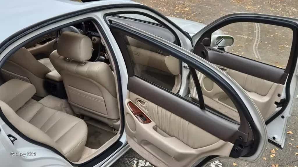 Lexus GS 300 3.0i Auto - 04/1993-photo-6
