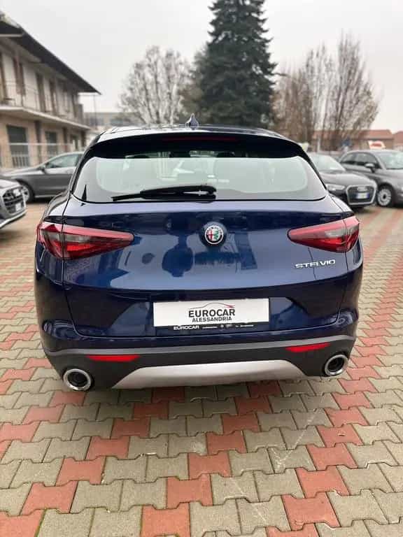 Alfa Romeo Stelvio 2.2 Turbodiesel 160 CV AT8 RW 10/2020-photo-4