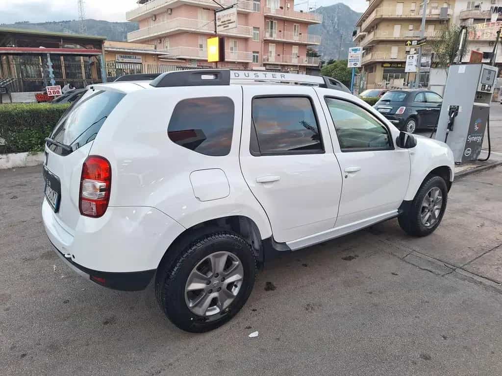 Dacia Duster 1.5 dCi 110CV Start&Stop 4x2 Lauréa 04/2018-photo-3