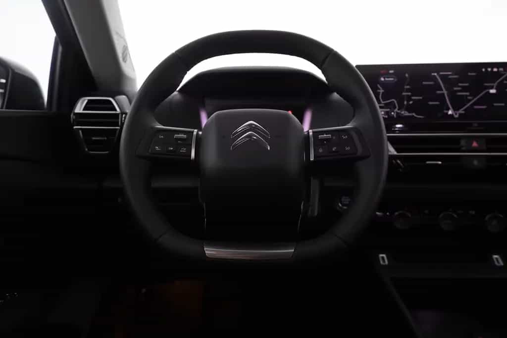 Citroën C4 PureTech 130 LED Navi Pano 360° 03/2024-photo-14