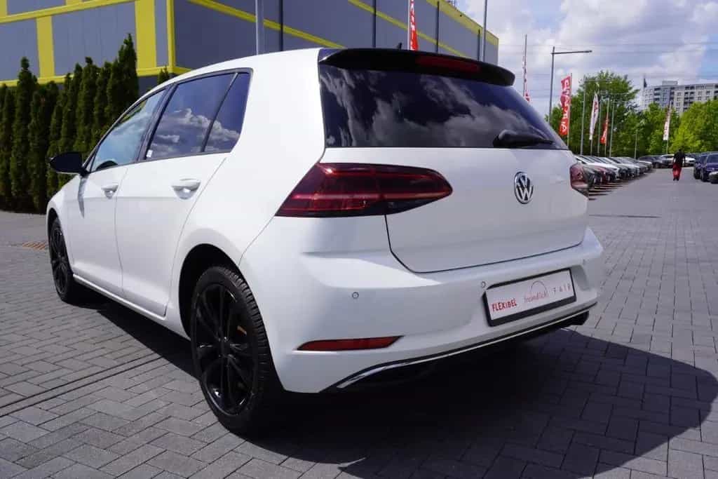 Volkswagen Golf VII 1.0 TSI LED Navi Schiebedach Kamera AHK 05/2017-photo-2