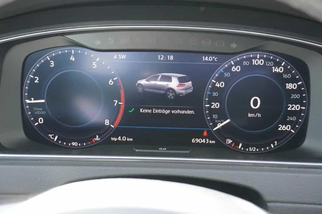 Volkswagen Golf VII 1.0 TSI LED Navi Schiebedach Kamera AHK 05/2017-photo-21