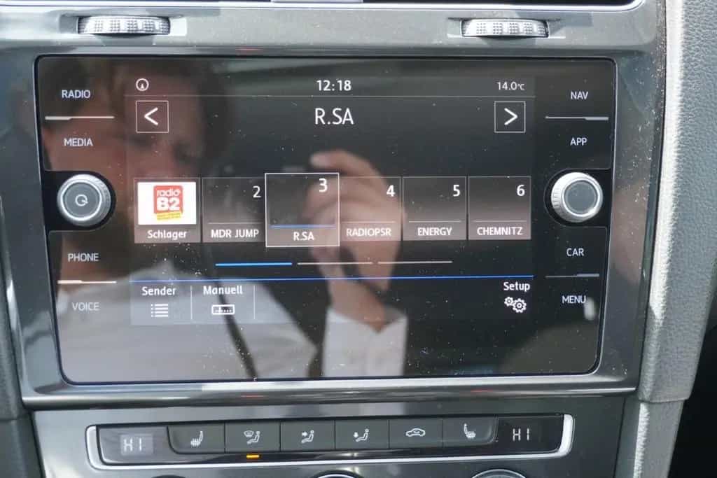 Volkswagen Golf VII 1.0 TSI LED Navi Schiebedach Kamera AHK 05/2017-photo-22
