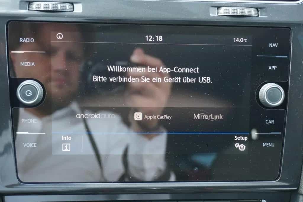 Volkswagen Golf VII 1.0 TSI LED Navi Schiebedach Kamera AHK 05/2017-photo-25