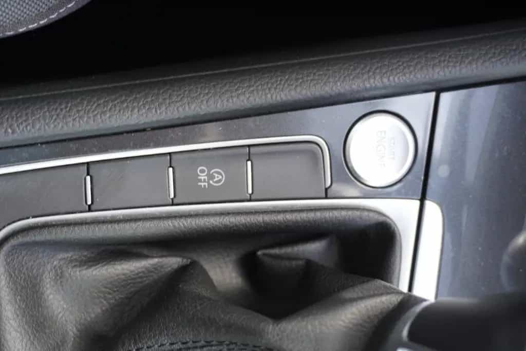 Volkswagen Golf VII 1.0 TSI LED Navi Schiebedach Kamera AHK 05/2017-photo-28