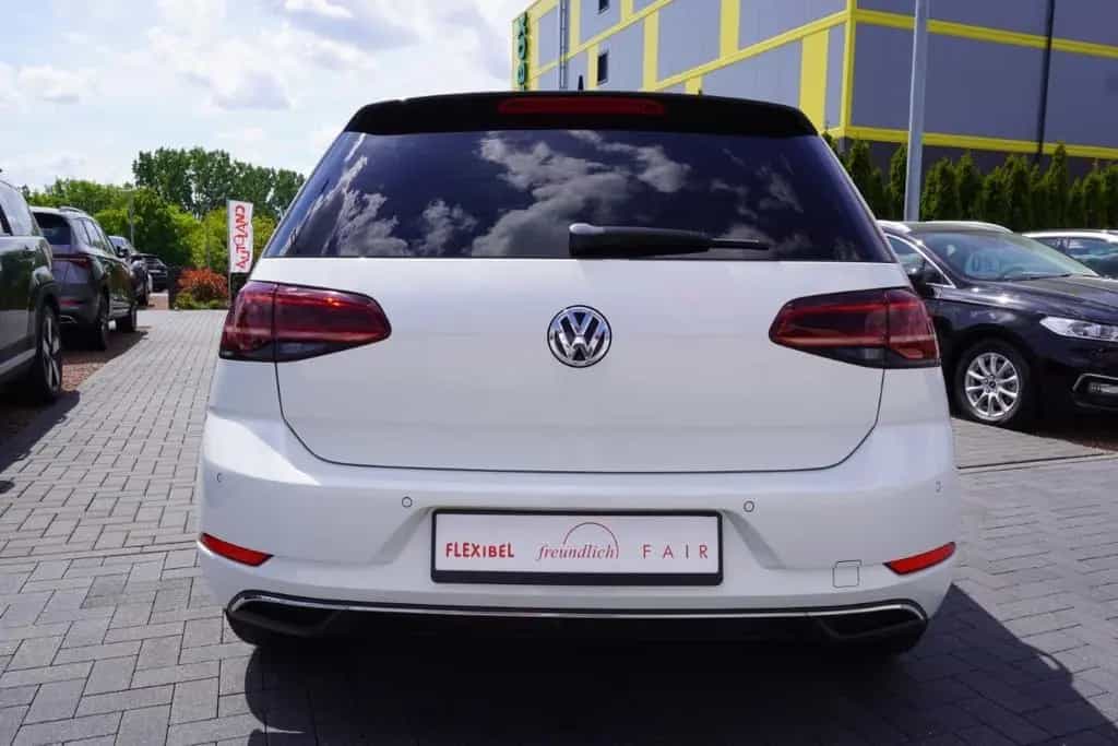 Volkswagen Golf VII 1.0 TSI LED Navi Schiebedach Kamera AHK 05/2017-photo-3