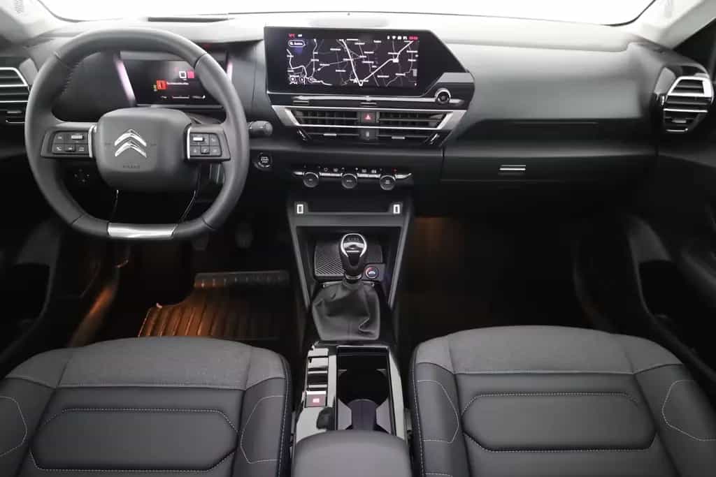 Citroën C4 PureTech 130 LED Navi Pano 360° 05/2024-photo-8