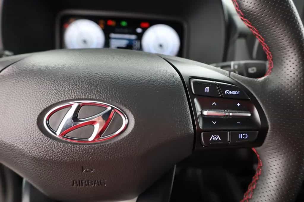 Hyundai KONA 1.6 T-GDI N Line 4WD LED Kamera Sitzheizung 10/2021-photo-17