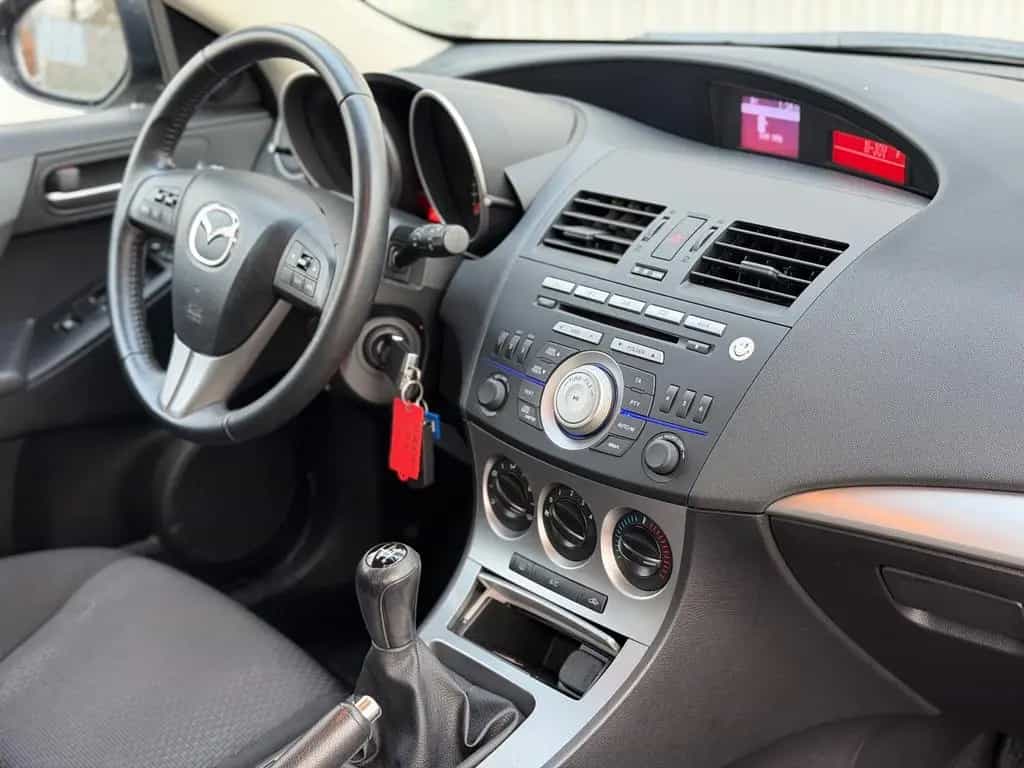 Mazda 3 Lim. Center-Line Klima / HU Neu 07/2009-photo-11