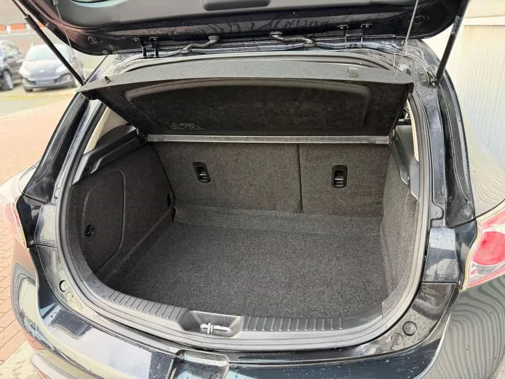 Mazda 3 Lim. Center-Line Klima / HU Neu 07/2009-photo-16