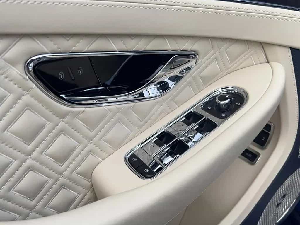 Bentley Continental GT V8 Mulliner*Rotating*Naim* 12/2019-photo-16