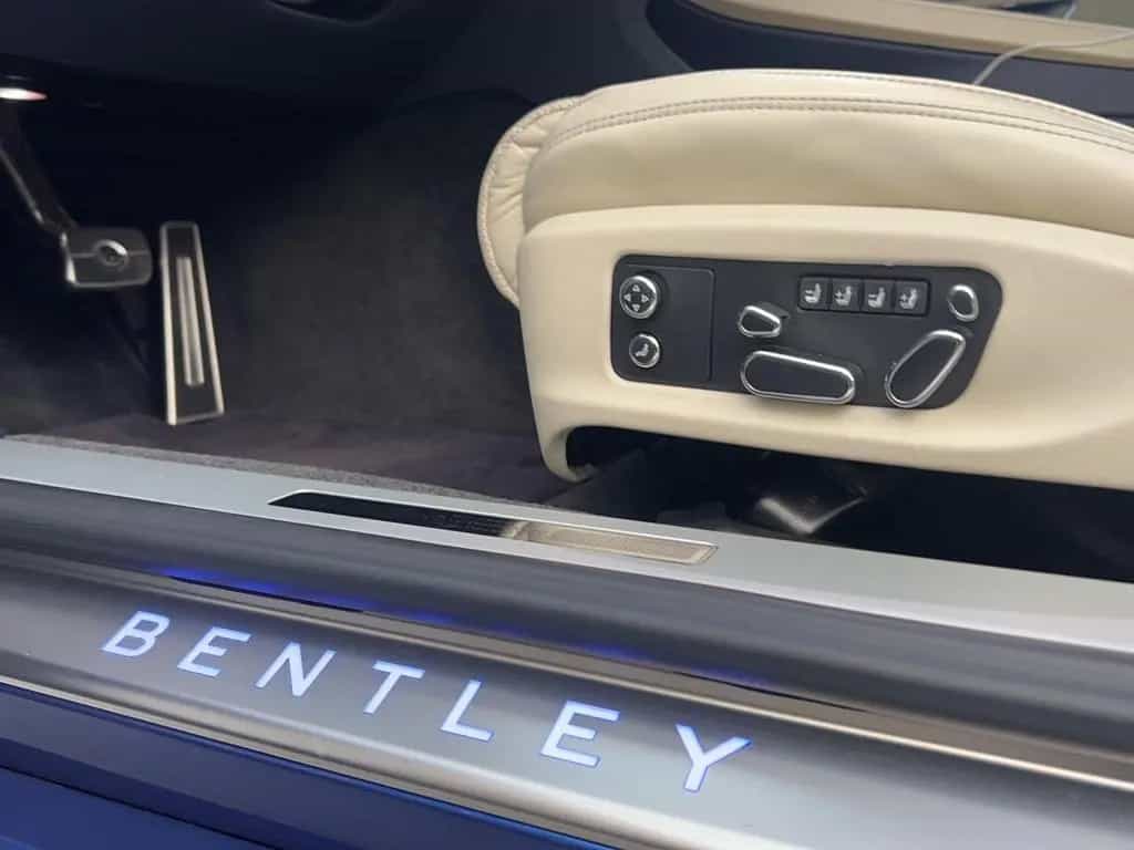 Bentley Continental GT V8 Mulliner*Rotating*Naim* 12/2019-photo-17