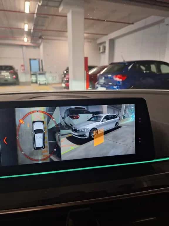 BMW 5 Series 520d Touring A - M paket - Nachtblau 06/2018-photo-10