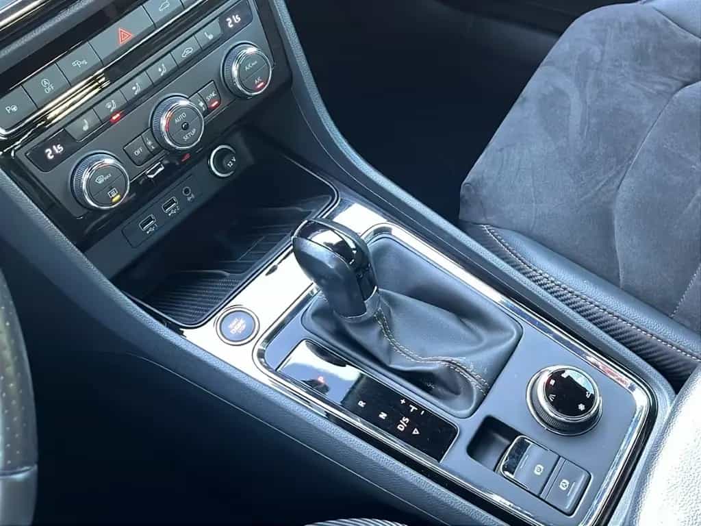 Cupra Ateca 2.0 TSI DSG 4Drive *ALCANTARA*NAVI*SITZHZG 10/2019-photo-17