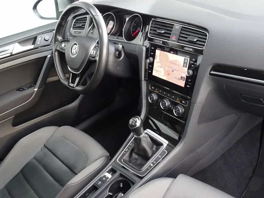 Volkswagen Golf Variant 1,5 TSI Highline/Panorama/ACC/17"LM 03/2018-photo-13