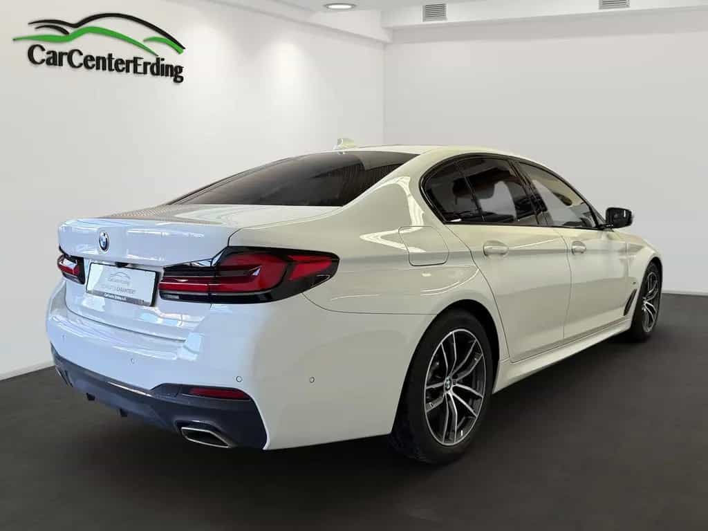 BMW 5 Series Sport*Laser*ACC*Kamera*AHK*HUD*Leder* 06/2023-photo-3