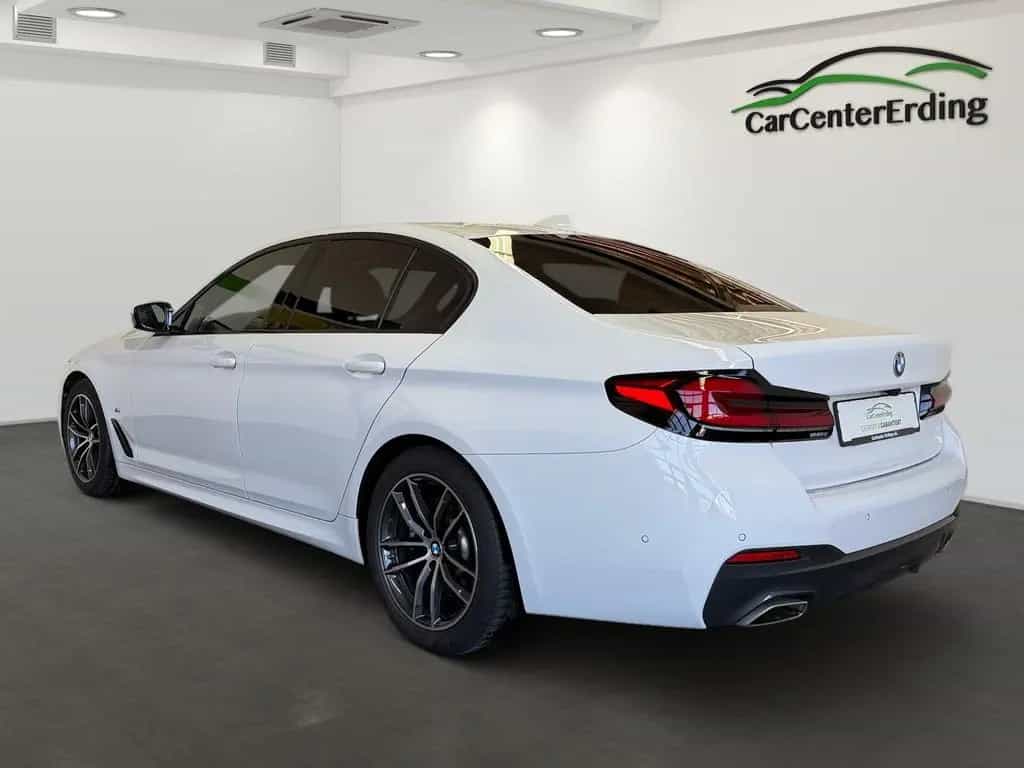 BMW 5 Series Sport*Laser*ACC*Kamera*AHK*HUD*Leder* 06/2023-photo-4