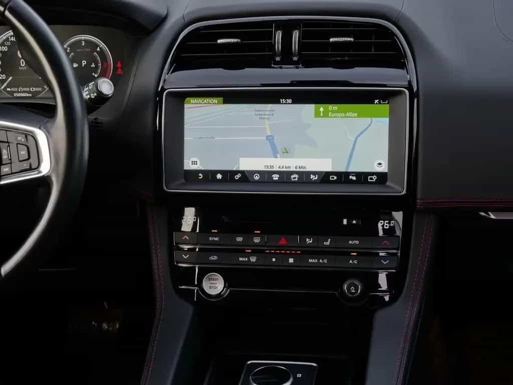 Jaguar F-Pace 30D AWD R-Sport Meridian*Kamera*GRA*AHK 04/2016-photo-5
