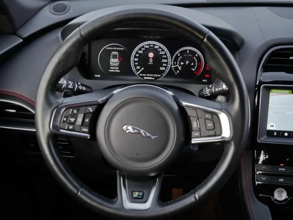 Jaguar F-Pace 30D AWD R-Sport Meridian*Kamera*GRA*AHK 04/2016-photo-8