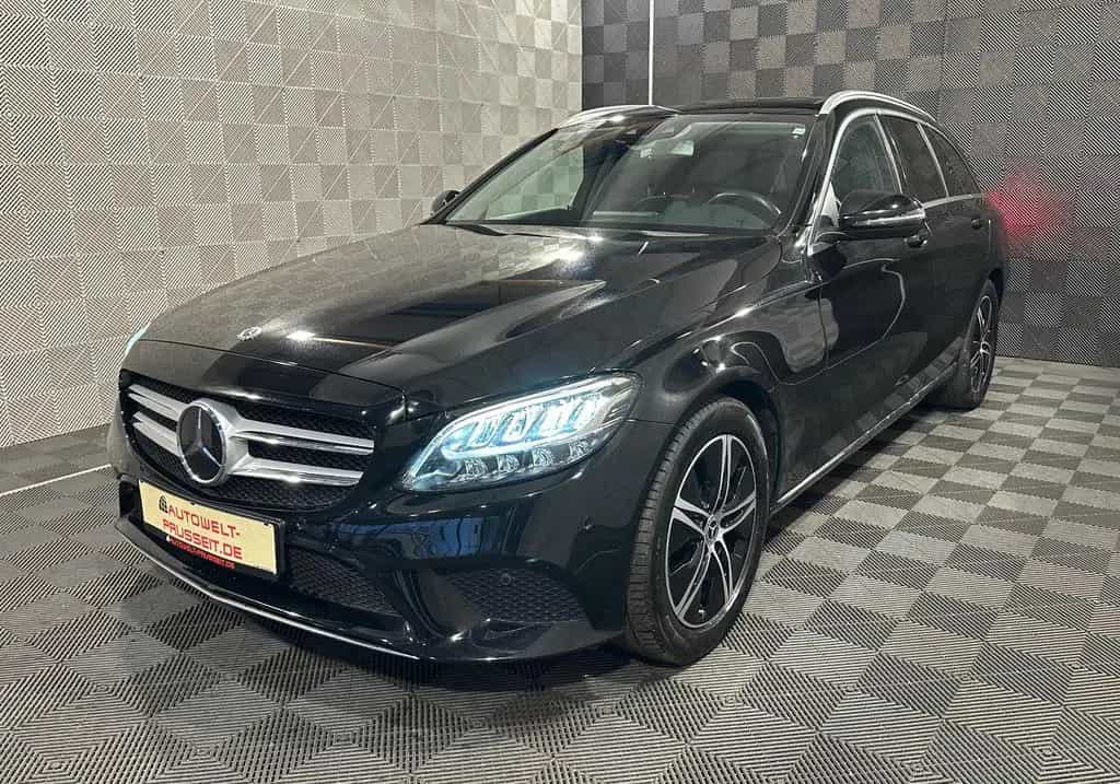 Mercedes-Benz C 300 T*AVANTGARDE*LED-PANO-ACC-AHK-SHZ-SPUR-PDC 06/2020-photo-1