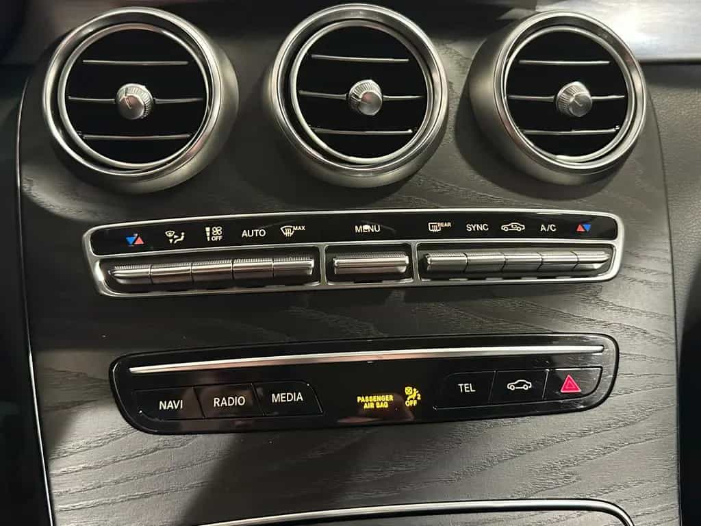 Mercedes-Benz C 300 T*AVANTGARDE*LED-PANO-ACC-AHK-SHZ-SPUR-PDC 06/2020-photo-33