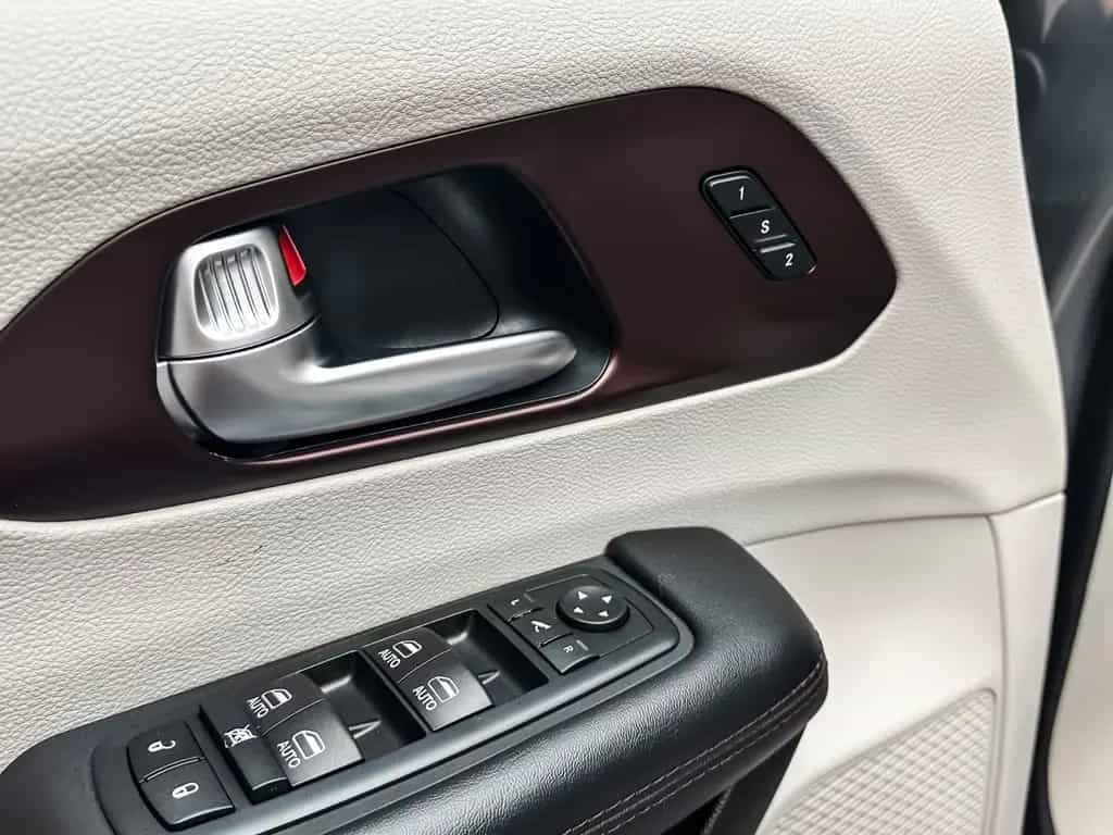Chrysler Pacifica Limited Edition 3.6 v6 Camera 12/2017-photo-24