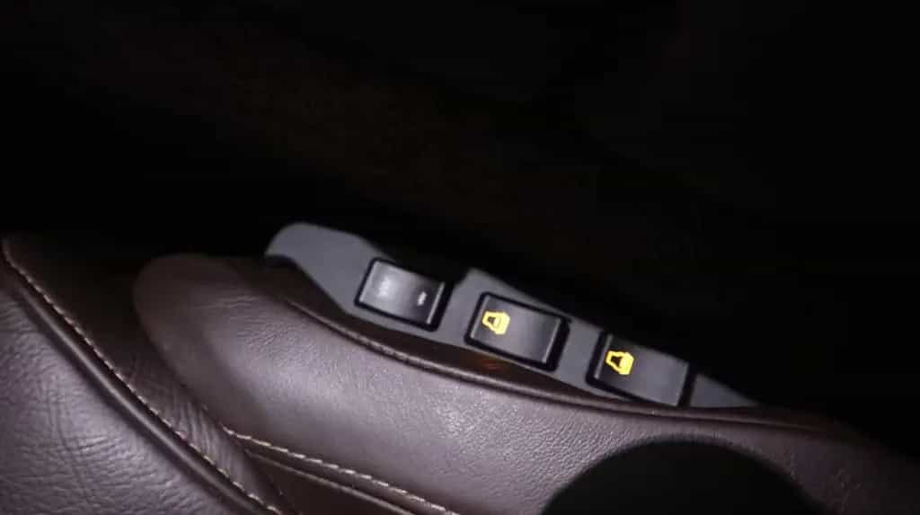 Aston Martin V8 Vantage *4.7l Sportshift II* 12/2013-photo-15