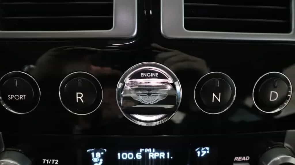 Aston Martin V8 Vantage *4.7l Sportshift II* 12/2013-photo-20