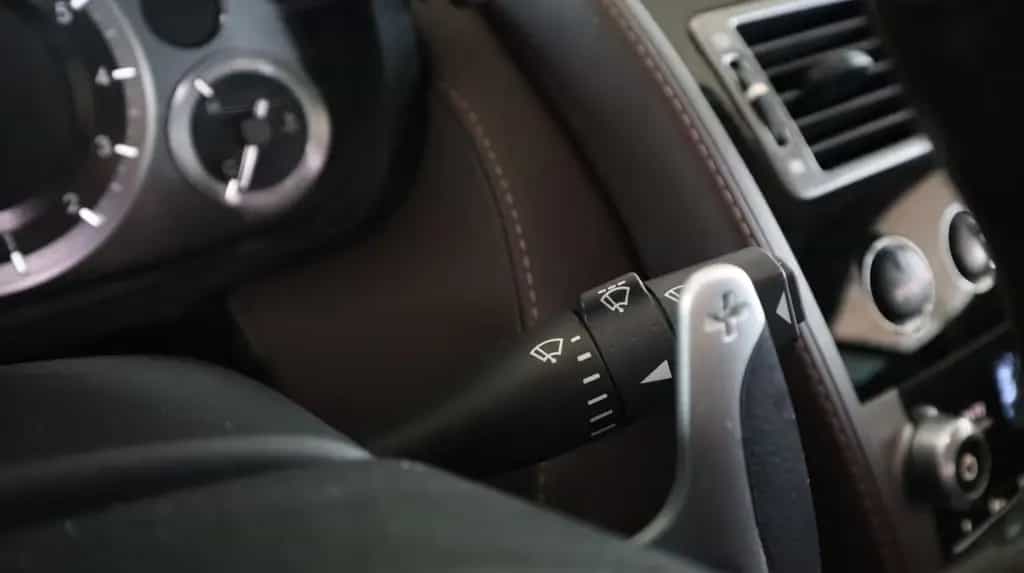 Aston Martin V8 Vantage *4.7l Sportshift II* 12/2013-photo-22