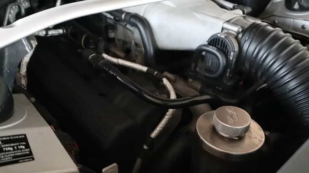 Aston Martin V8 Vantage *4.7l Sportshift II* 12/2013-photo-26